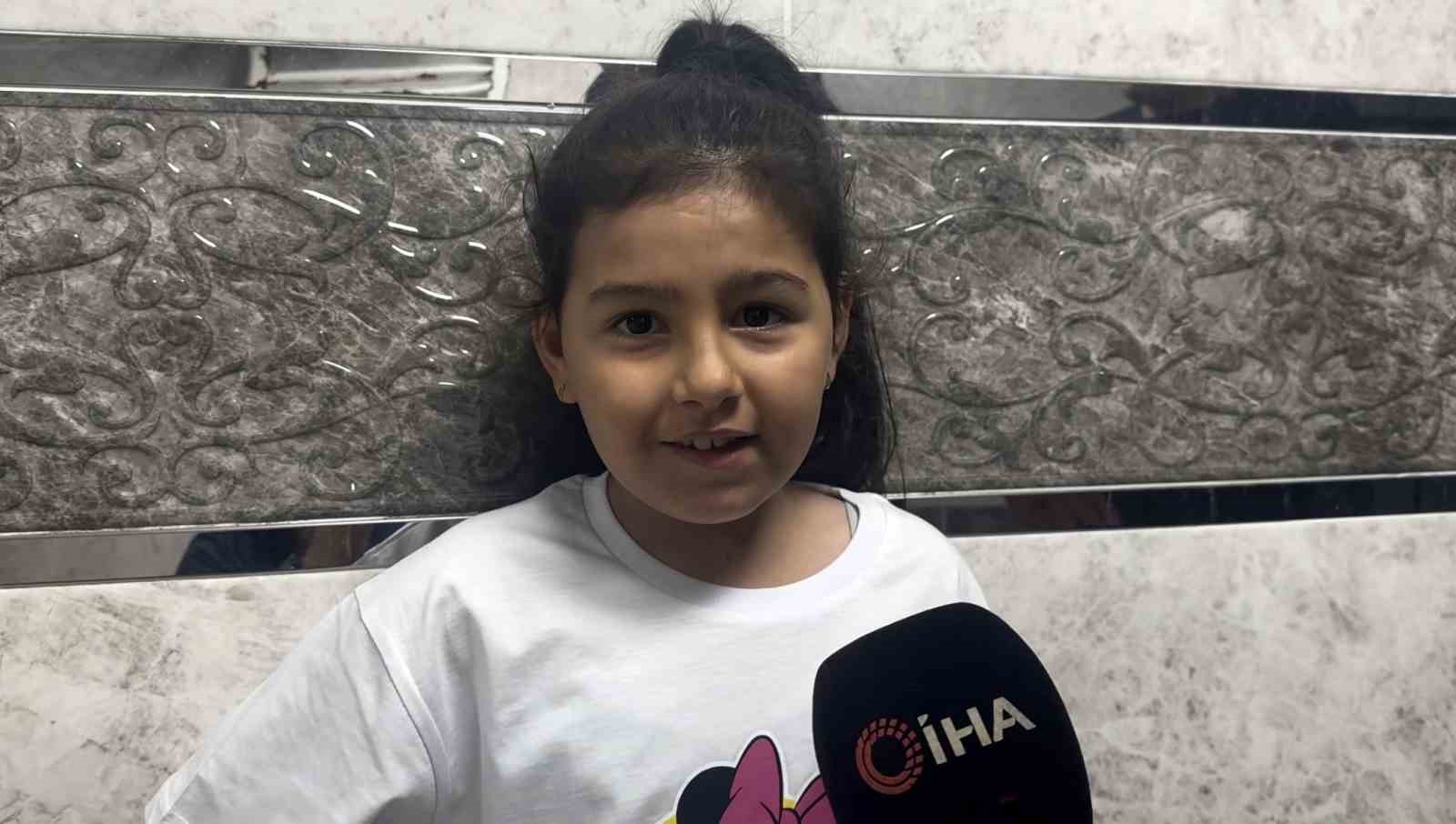 Banyoyu yuva yaptılar: Kırlangıçlar 7 yıldır evin misafiri 5 banyoyu yuva yaptilar kirlangiclar 7 yildir evin misafiri 1 9trIjHvy