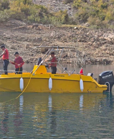 baraj-golunde-kaybolan-irlandali-turisti-arama-calismalari-4-gununde-devam-etti-sualti-dron-ve-JyUSBbGb.jpg