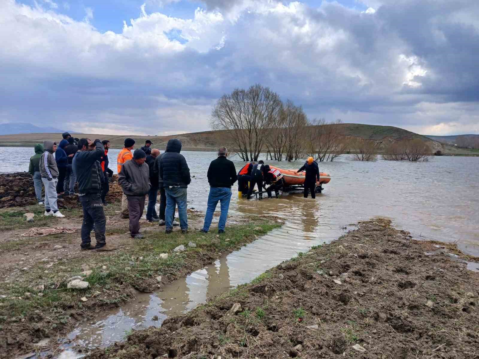 barajda mahsur kalan inegi afad kurtardi 0 ZkdlVhL3