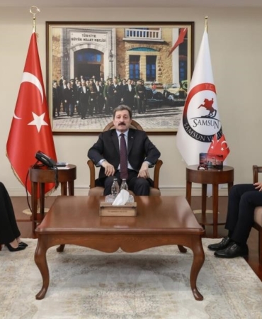barbie-kaymakam-vali-yardimcisi-oldu-uWWIq7Hg.jpg