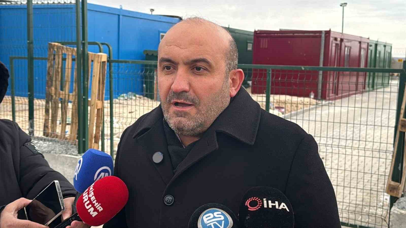 barinakta ac ve susuz birakilan kopeklerin birbirini parcaladigi iddiasi 4 sTUj8zK9