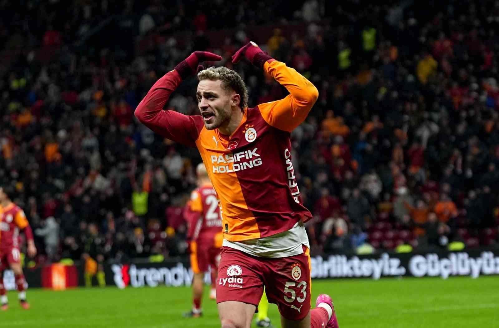 baris alper yilmazin galatasarayda 200 mac heyecani 3 wZvDSrGU