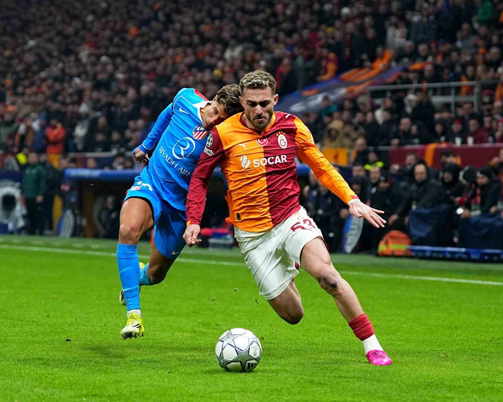 baris alper yilmazin galatasarayda 200 mac heyecani 4 APl9f4rw