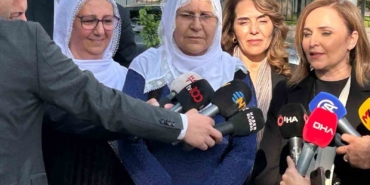 baris-anneleri-heyeti-adalet-bakanligina-ocalanla-gorusmek-icin-dilekce-sundu-Iij8kuep.jpg