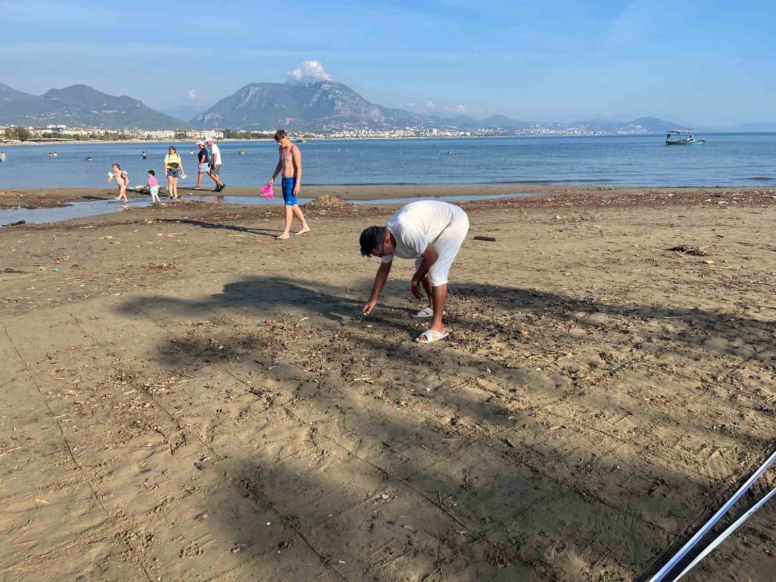 baris manconun resmini tirmikla alanya sahillerine isledi 2 ekGJmvbm