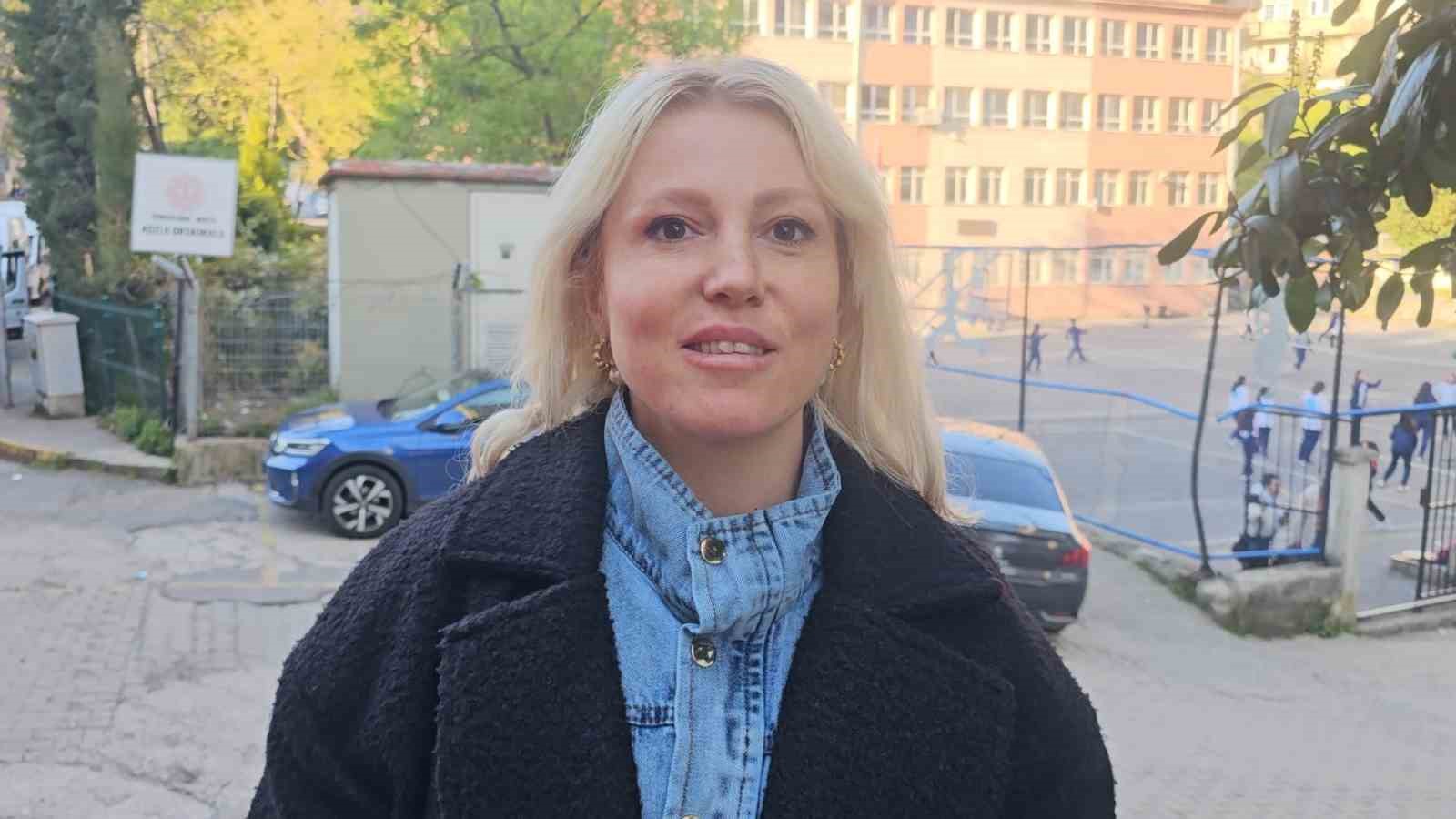 baris mancoya benzeyen sesiyle sosyal medyayi sallayan okul muduru o anlari anlatti 1 sFQcfm3W
