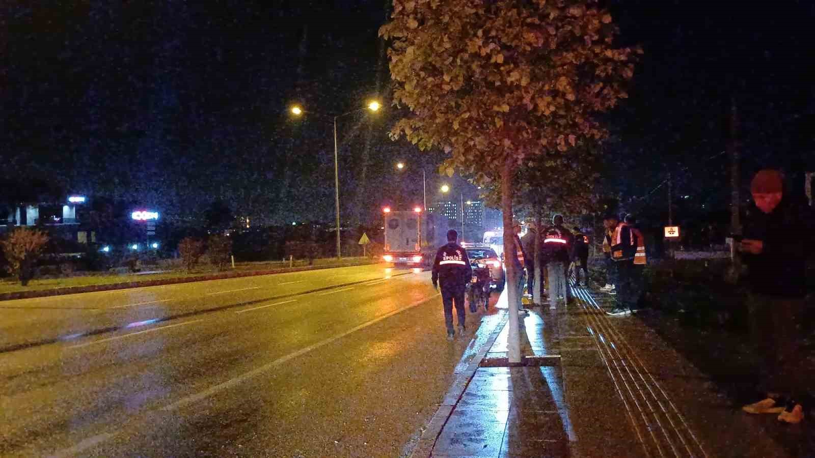 Bariyerlere çarpan motosikletli genç öldü 6 bariyerlere carpan motosikletli genc oldu 2 vO9WUGtR