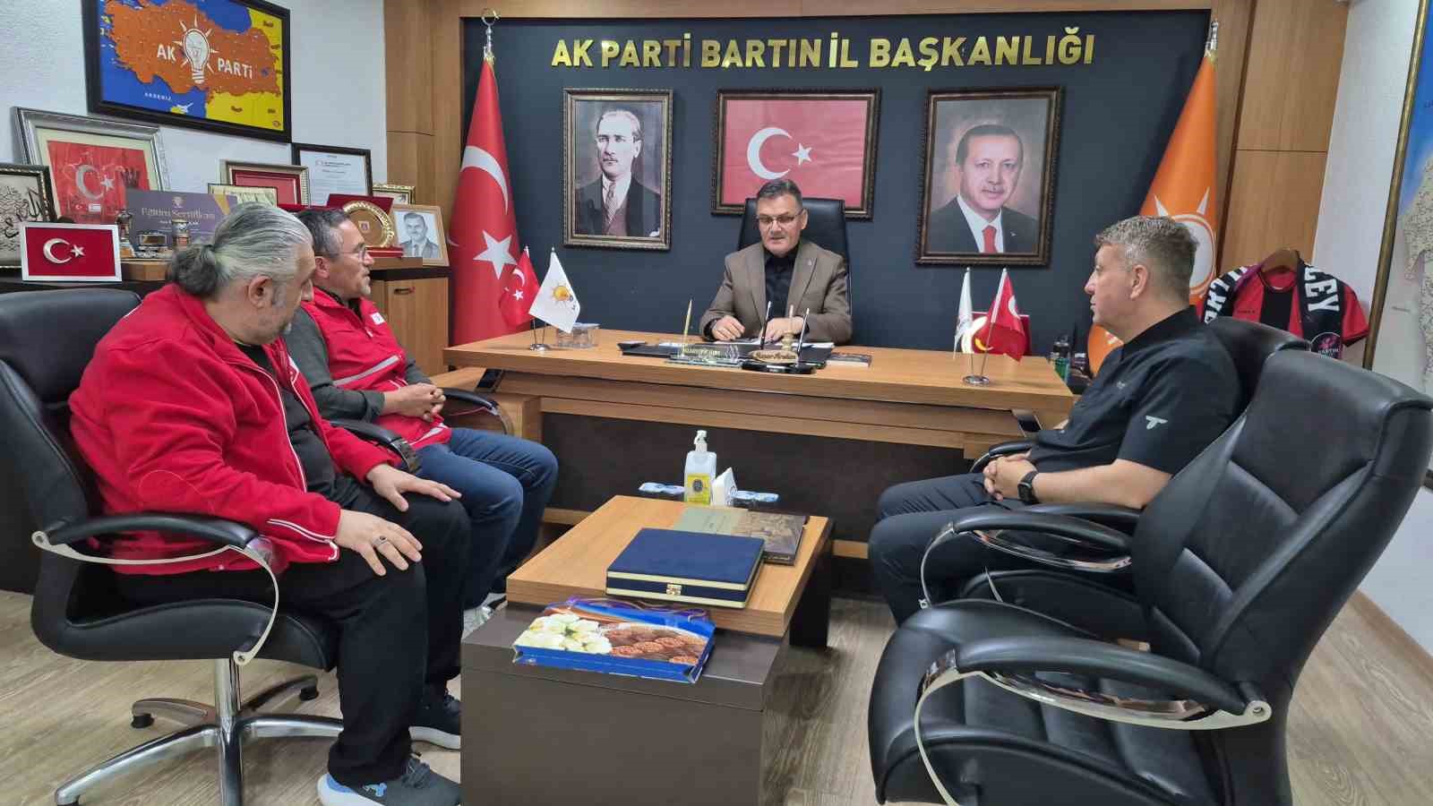 bartin protokolu kurban bagisini kizilaya yapti 2 6Gz34hT6