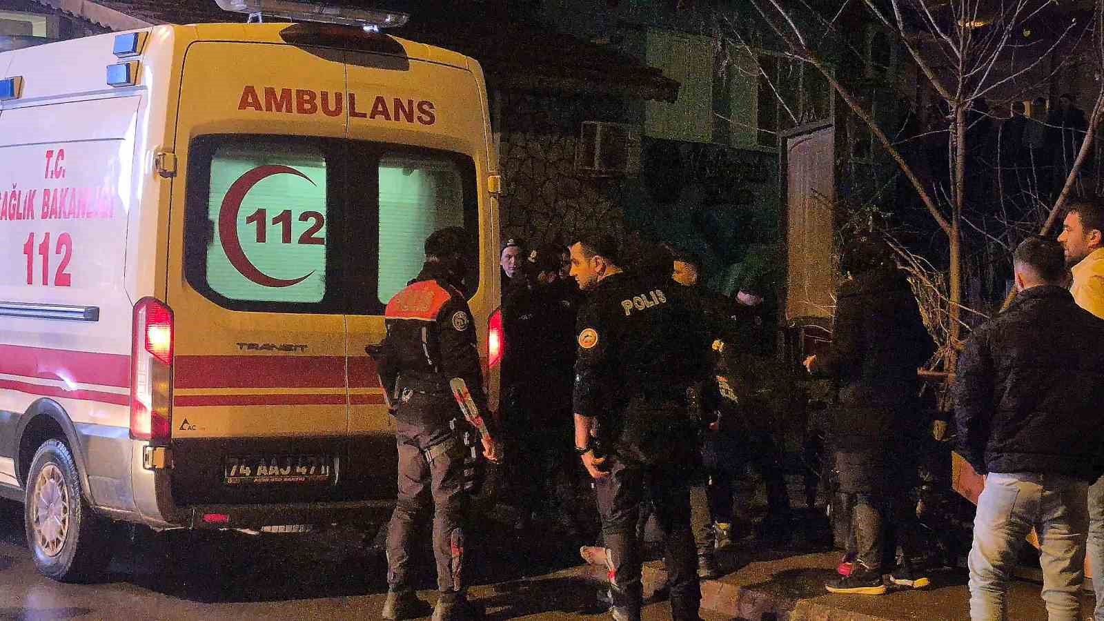 Bartın’da akrabalar arasında bıçaklı kavga: 2 yaralı 6 bartinda akrabalar arasinda bicakli kavga 2 yarali 2 aFek8igp