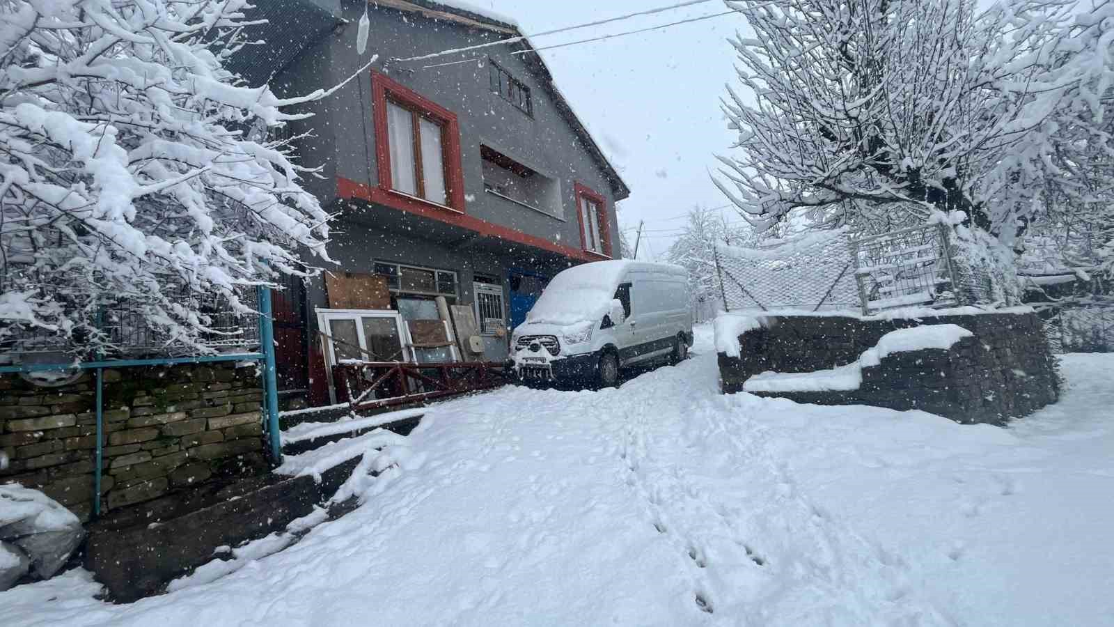 bartinda kar kalinligi 1 metreyi asti 1 Kl4mXess