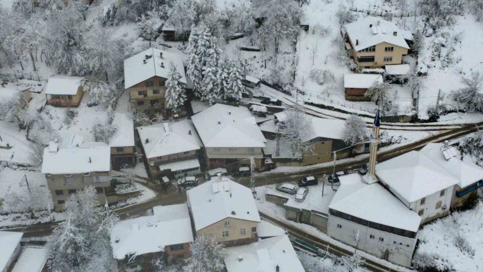 bartinda kar kalinligi 1 metreyi asti 4