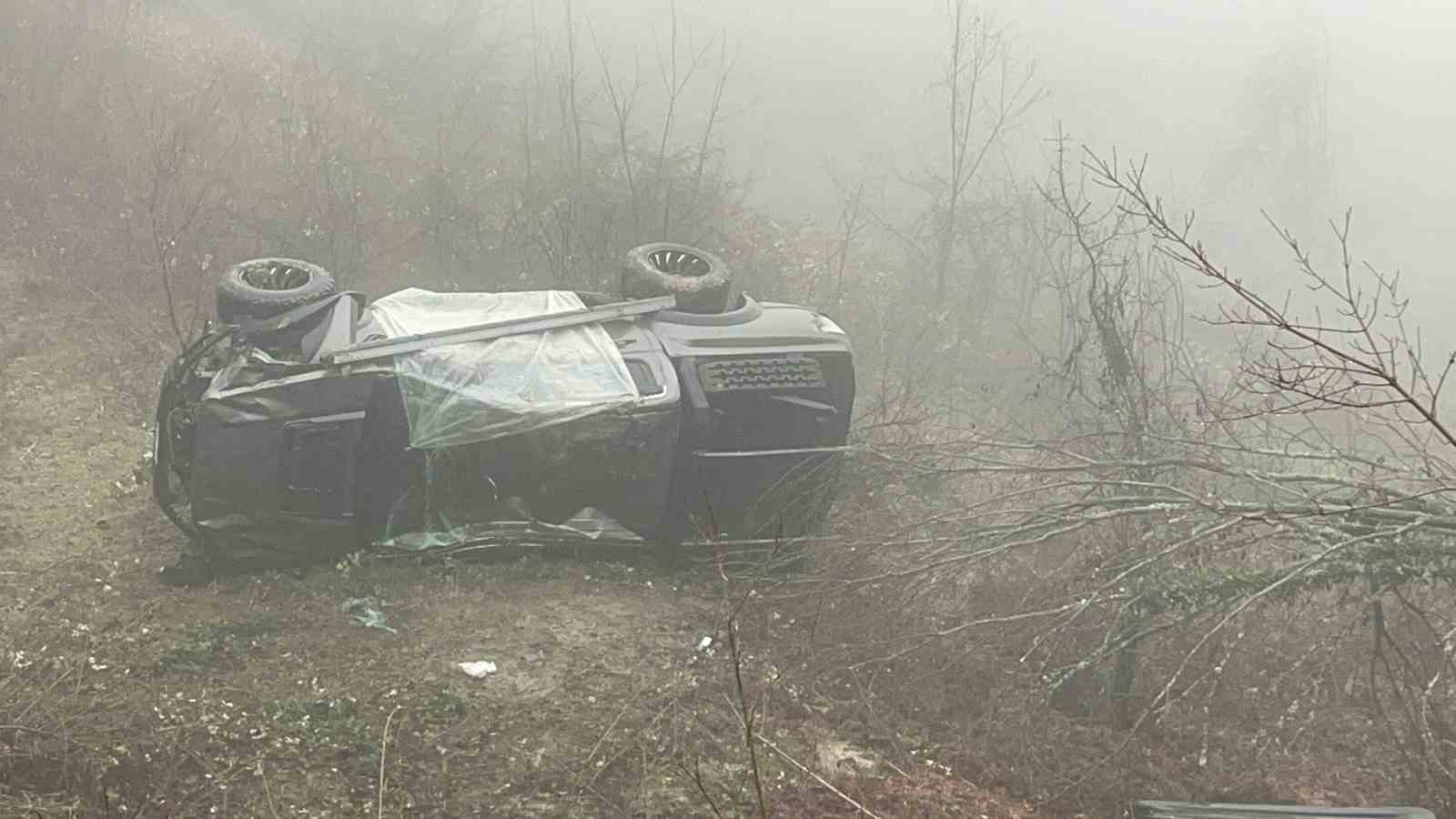 Bartın’da siste yoldan çıkan araç takla attı: 4 yaralı 5 bartinda siste yoldan cikan arac takla atti 4 yarali 1