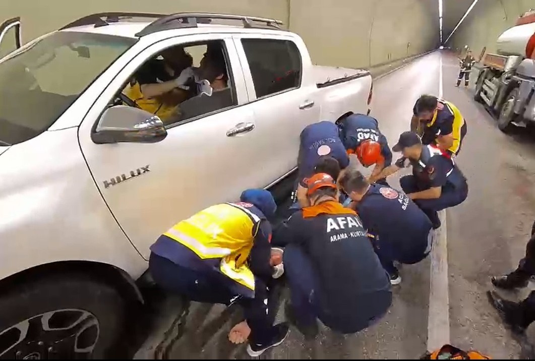 Bartın’da tünel içerisinde gerçeği aratmayan tatbikat 5 bartinda tunel icerisinde gercegi aratmayan tatbikat 1 iEyd7FT2