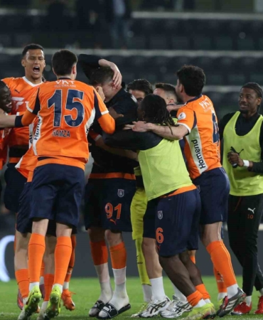 basaksehir-avrupa-kupalarina-katilma-hedefini-surdurdu-ApvY2hUw.jpg
