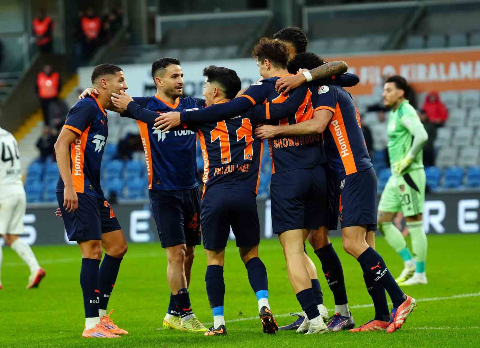 basaksehir bu sezon ikinci kez ust uste kazandi 0