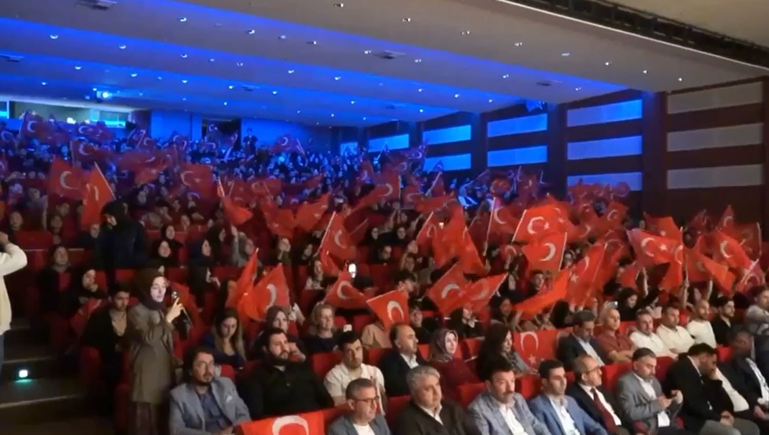basaksehir genclik marsi sosyal medyada buyuk begeni topladi 1 1T4IZDlu
