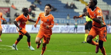 basaksehirde-jerome-opoku-fenerbahce-macinda-yok-g7q37yfU.jpg