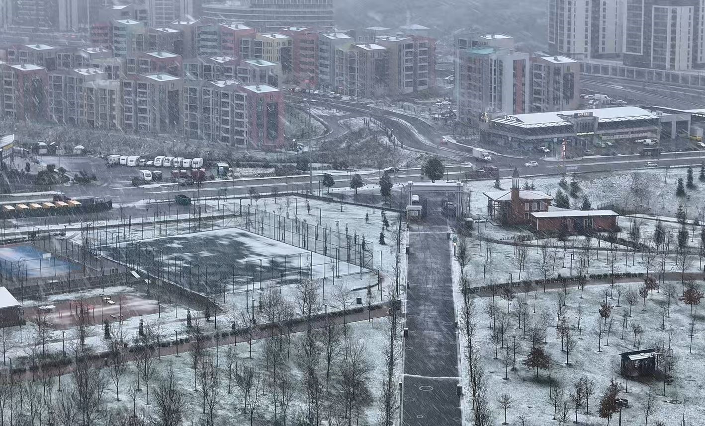 basaksehirde kar yagisi dronla goruntulendi 1 FkjwFpUt