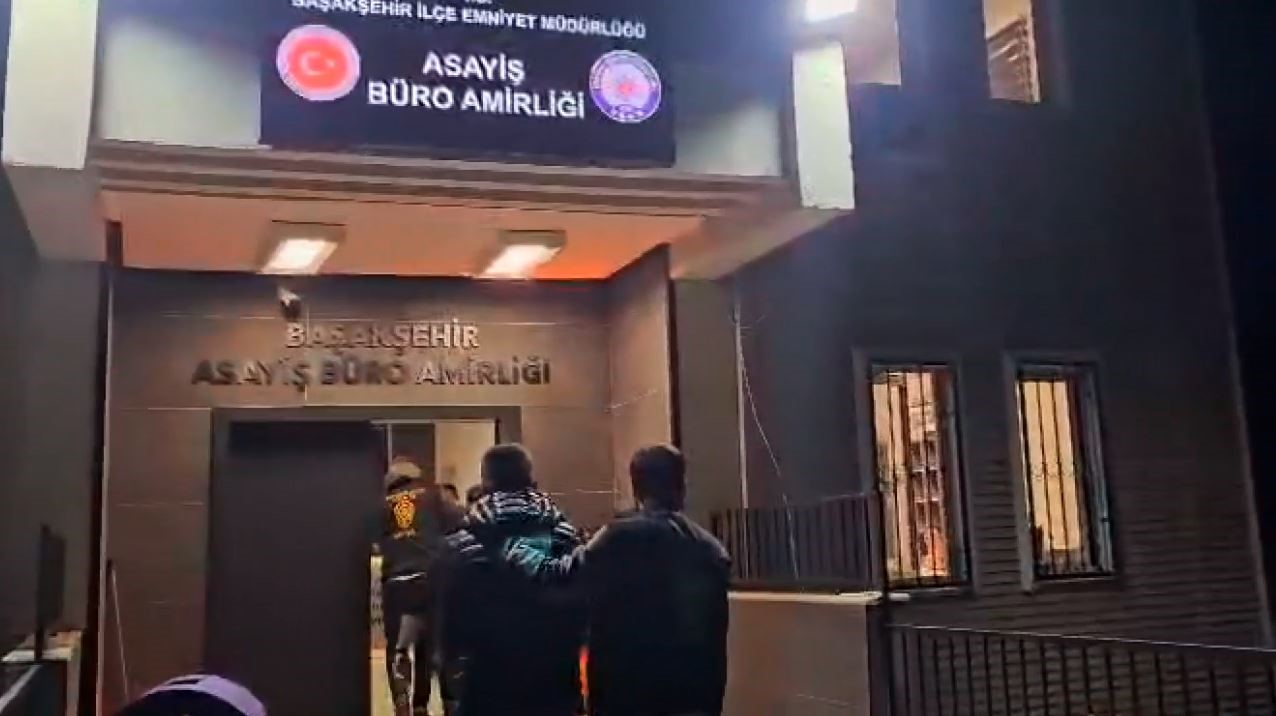 Başakşehir’de klima hırsızları yakalandı 6 basaksehirde klima hirsizlari yakalandi 2 lfWLFBRa