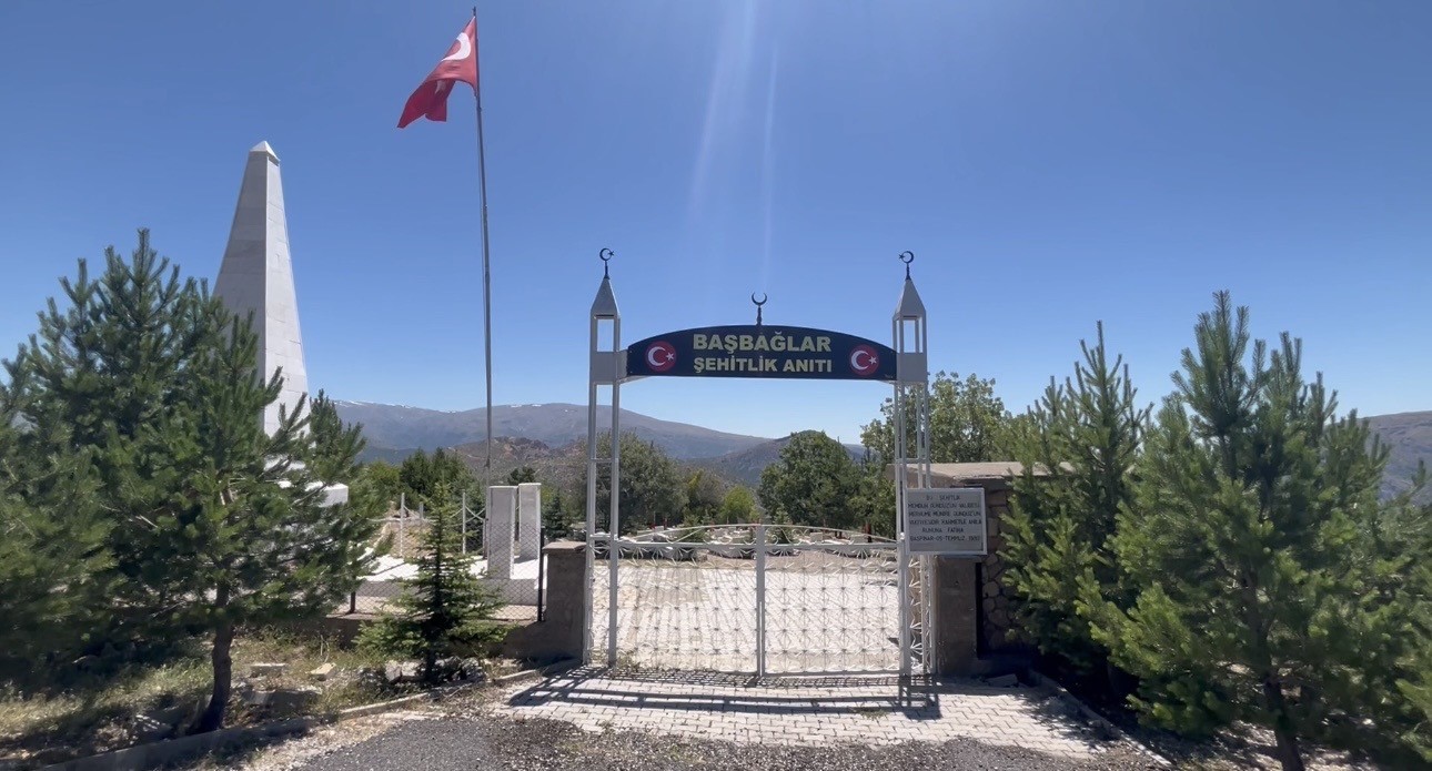 basbaglar sehitlerini unutmadilar cankiridan erzincana uzanan vefa 2 QAMM9PC2
