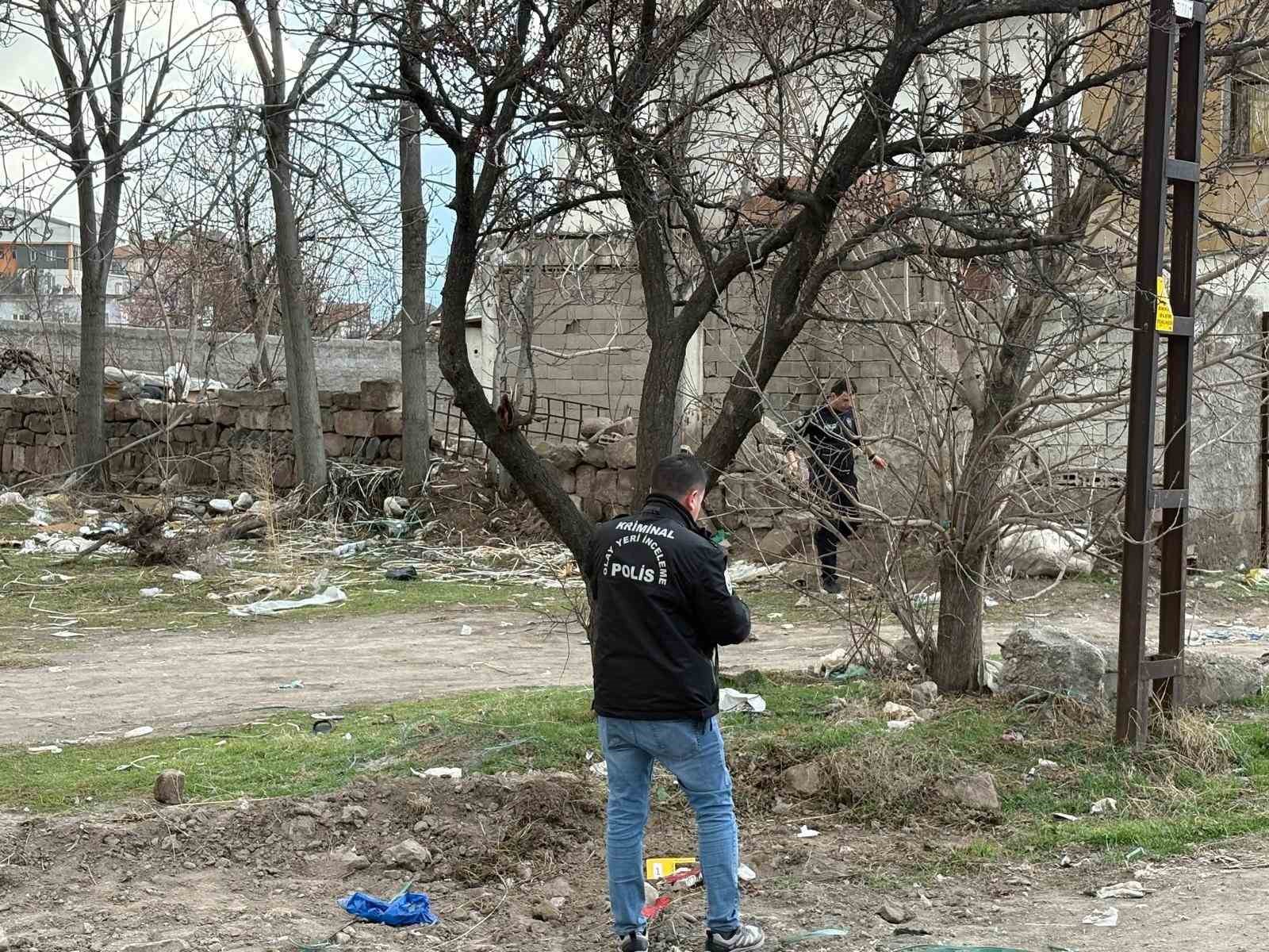 basibos kopegin saldirdigi 3 yasindaki cocuk agir yaralandi 1 YT8kZNmp