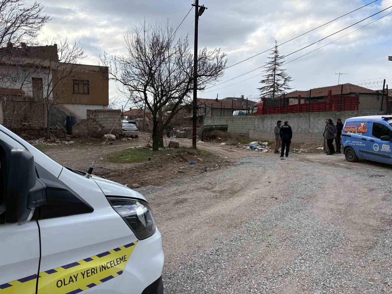 basibos kopegin saldirdigi 3 yasindaki cocuk agir yaralandi 3 mRXAyhTU