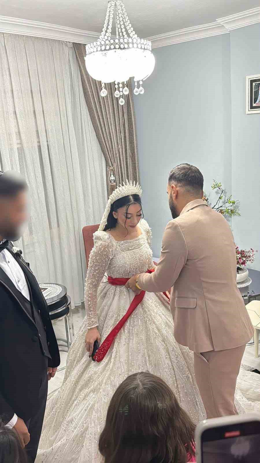 Başından silahla vurulması sonucu ölen genç kadının eşi ilk kez hakim karşısına çıktı 7 basindan silahla vurulmasi sonucu olen genc kadinin esi ilk kez hakim karsisina cikti 3 1elqyjCm