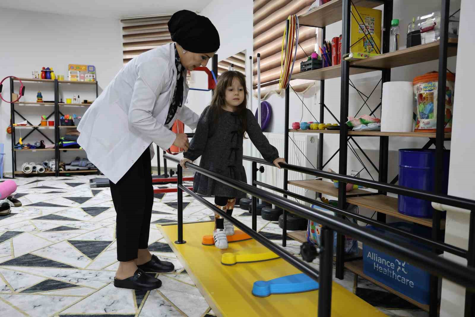 basini dahi kontrol edemiyordu bale gosterisi yapmaya basladi 4 6rlBc4MM