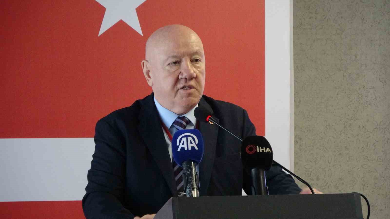 Basının geleceği ve yaşanan zorluklar masaya yatırıldı 7 basinin gelecegi ve yasanan zorluklar masaya yatirildi 3 Niiv5UM9
