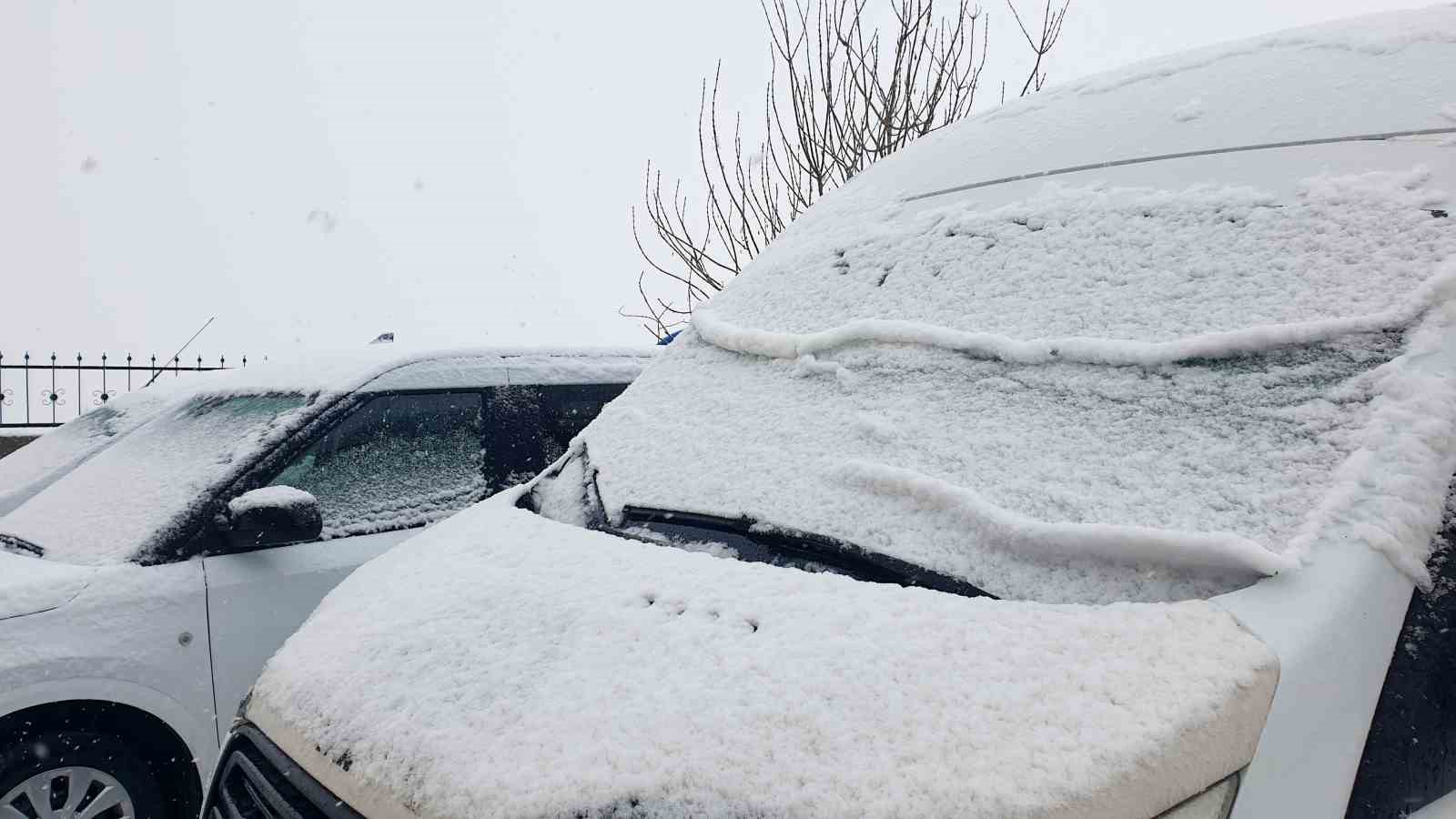 baskalede kar kalinligi 20 santimetreyi gecti 2 WkUnz85c