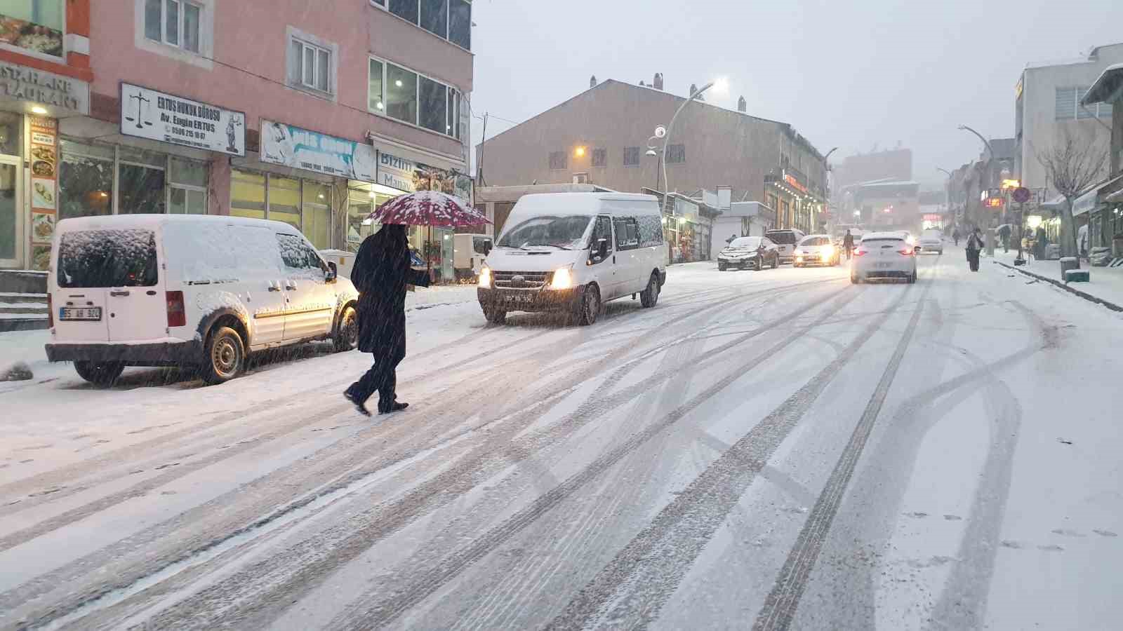 baskalede kar yagisi etkili oldu 3 4iTzDtic