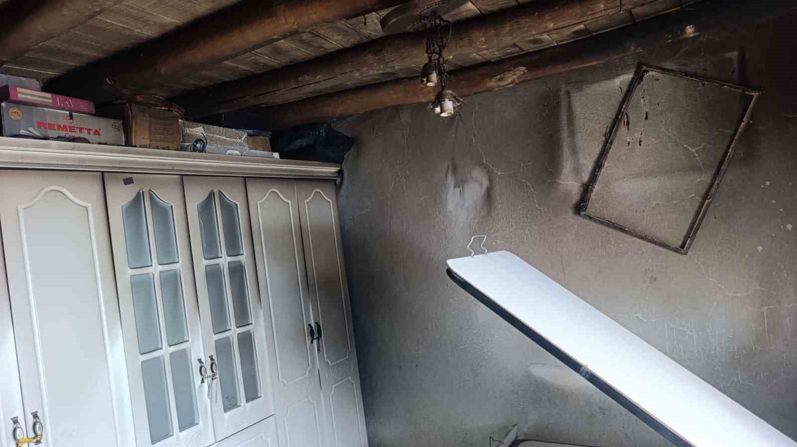 Başkale’de korkutan yangın: 3 çocuk tedavi altına alındı 7 baskalede korkutan yangin 3 cocuk tedavi altina alindi 3 NAgGGvOZ