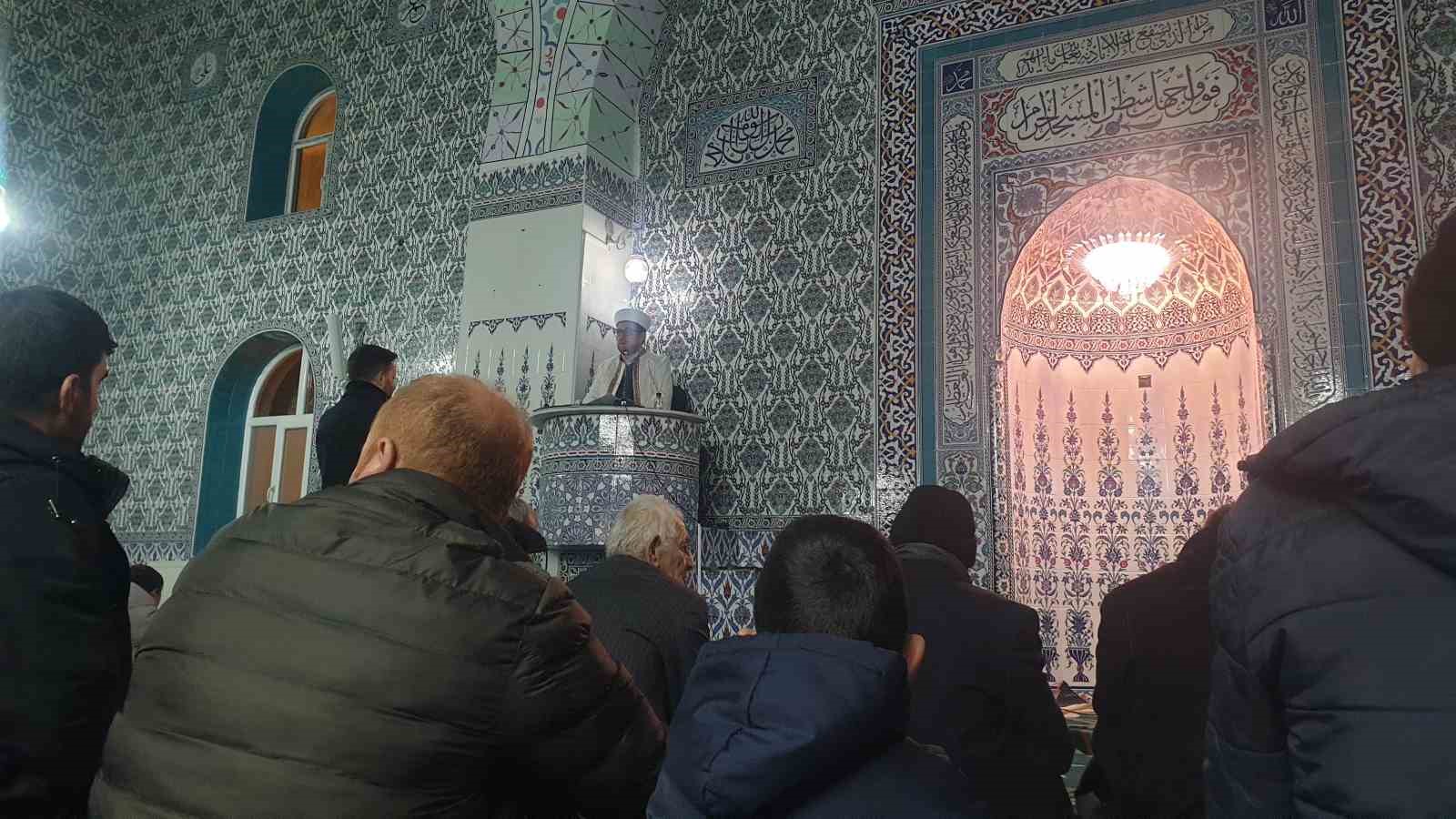 baskalede mirac kandili dualarla idrak edildi 2 KGbkBKW3