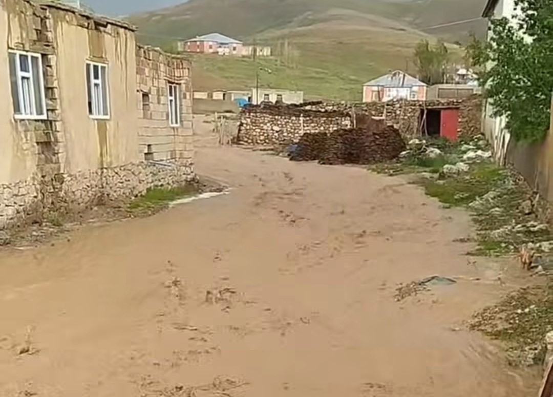 baskalede saganak sonucu sel meydana geldi 0 aZ9k8vSc