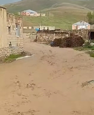 baskalede-saganak-sonucu-sel-meydana-geldi-1wYcSGyY.jpg