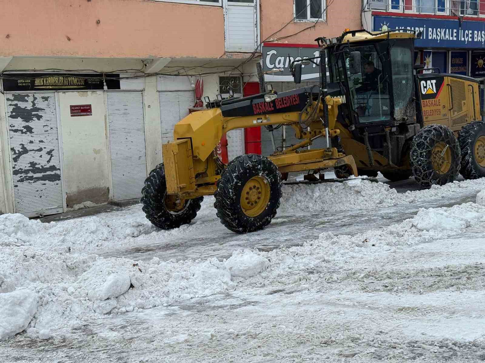 baskalede sis etkili oldu 15 Fd9QMXJf