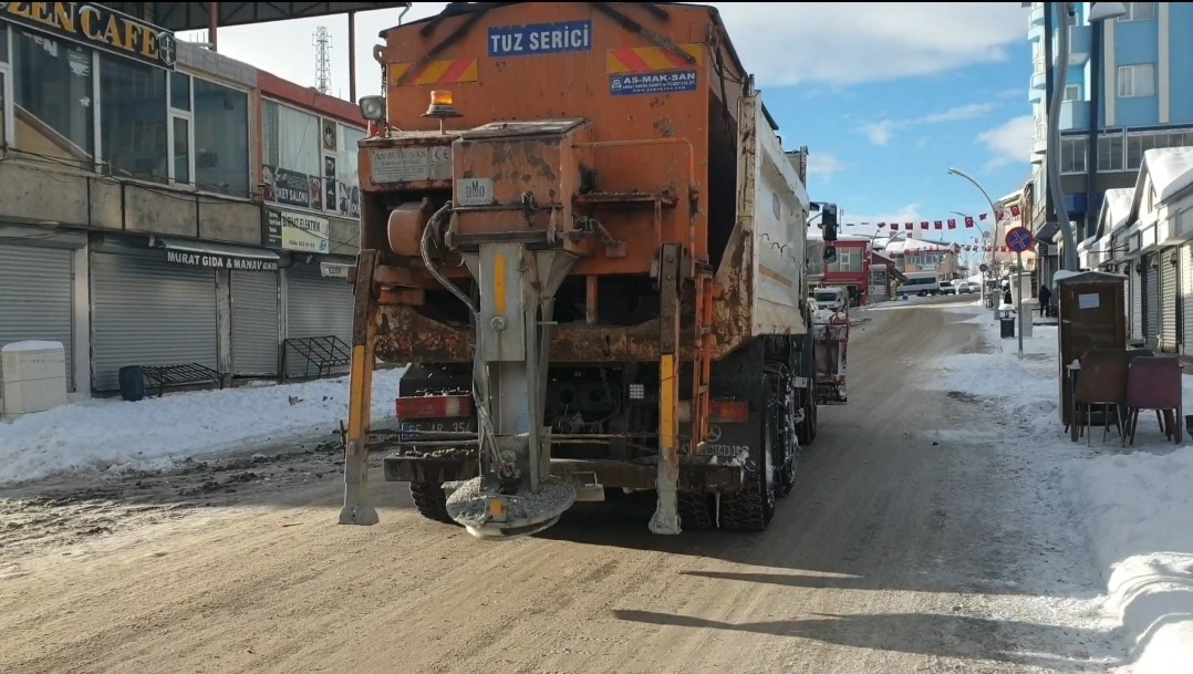 Başkale’de taşımalı eğitime 1 gün ara verildi 11 baskalede tasimali egitime 1 gun ara verildi 7 AAR4r89L