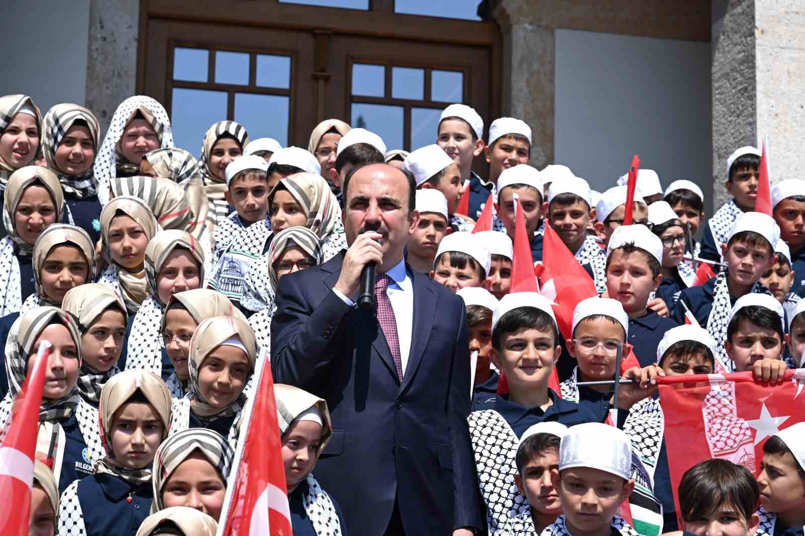 Başkan Altay, bilgehanelerde eğitim alarak tamamı hafızlık imam hatip okullarını kazanan öğrencilerle buluştu 8 baskan altay bilgehanelerde egitim alarak tamami hafizlik imam hatip okullarini kazanan ogrencilerle bulustu 4