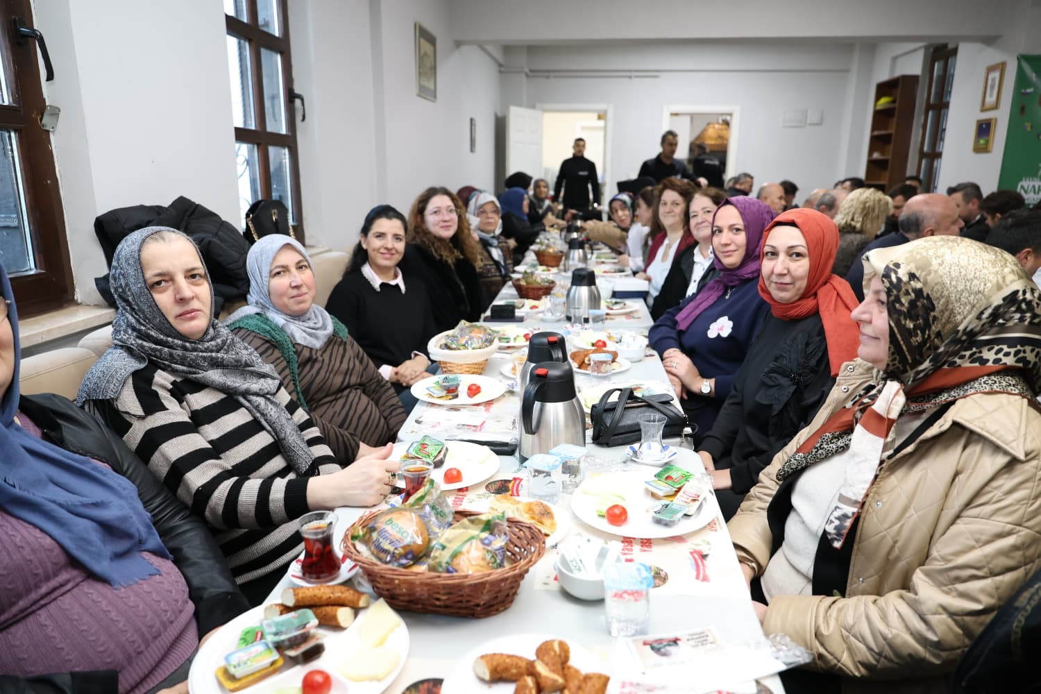 baskan aydin bursaya 24 saat hizmet cabasindayiz 2 ATiiXF6s