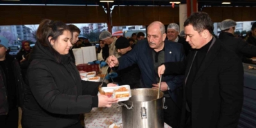 baskan-aydin-hamitlerde-gonul-sofrasinda-vatandaslarla-bulustu-up7AwyTZ.jpg