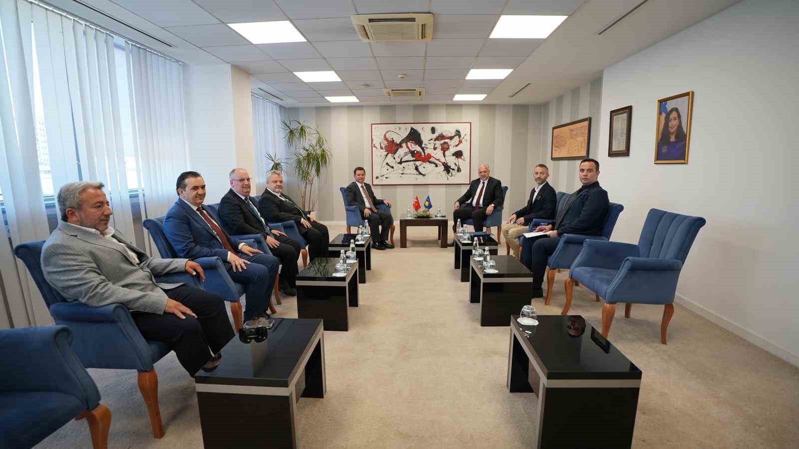 baskan aydin kosovada onemli temaslarda bulundu 4