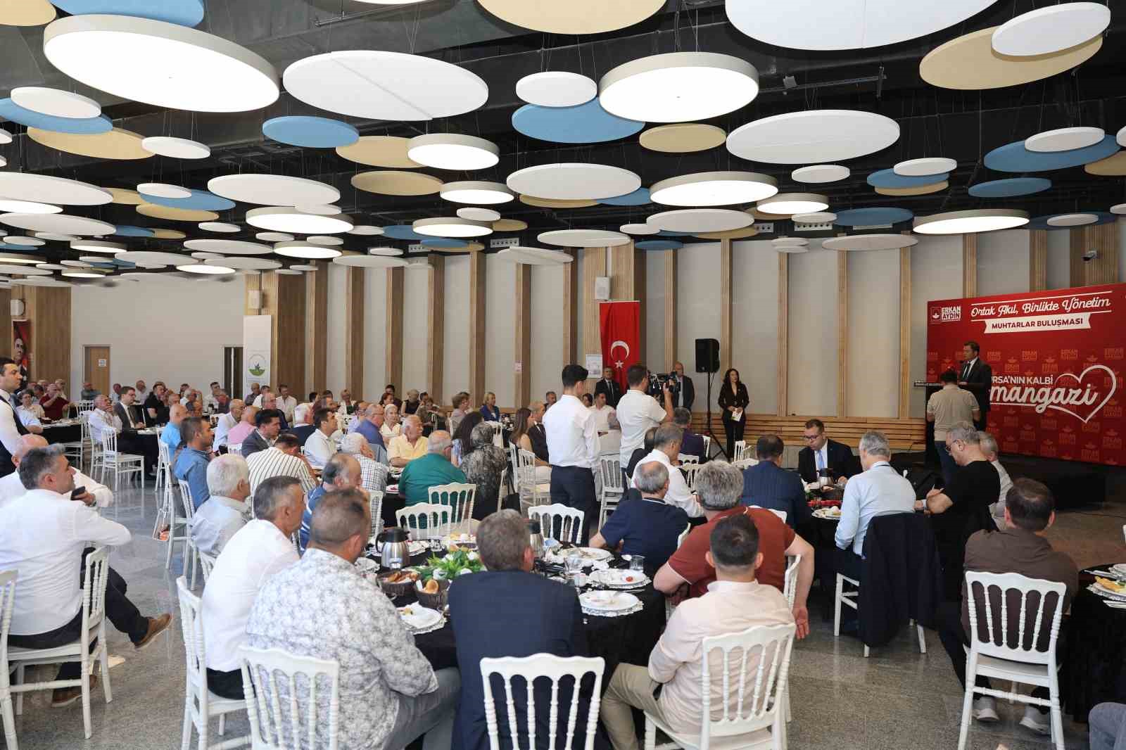 Başkan Aydın muhtarlarla ortak akıl buluşmasında bir araya geldi 6 baskan aydin muhtarlarla ortak akil bulusmasinda bir araya geldi 2 PbPNld21
