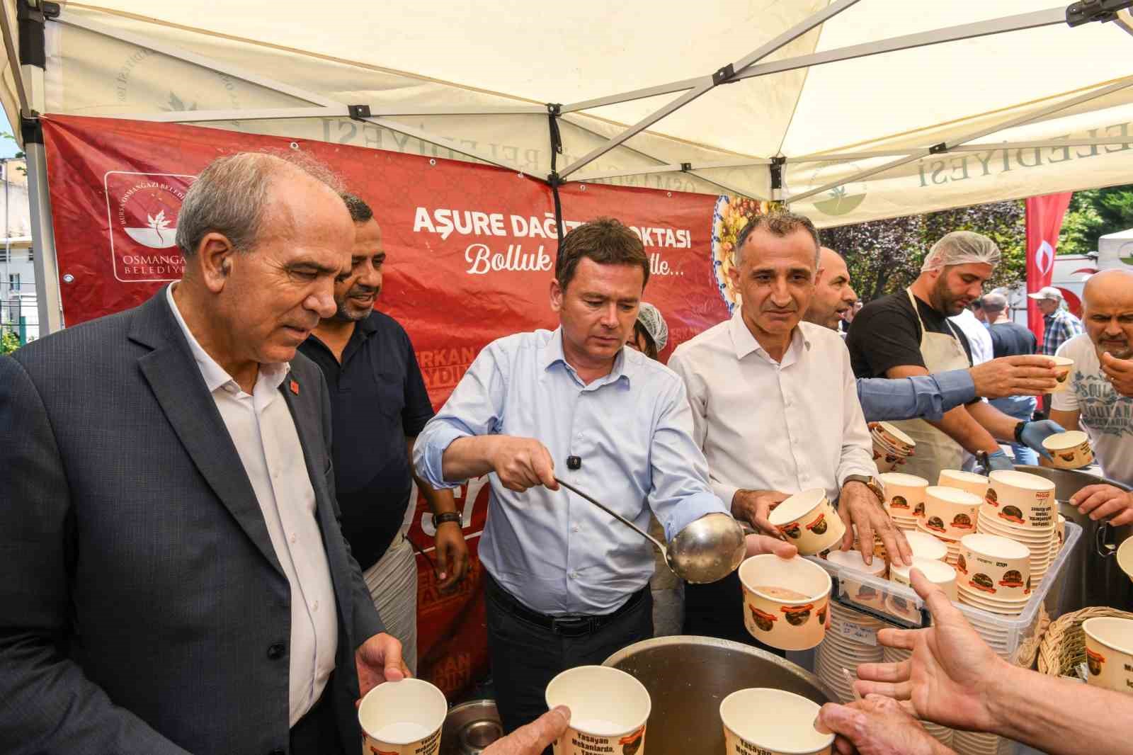 baskan aydin vatandaslarla sahada omuz omuza 2