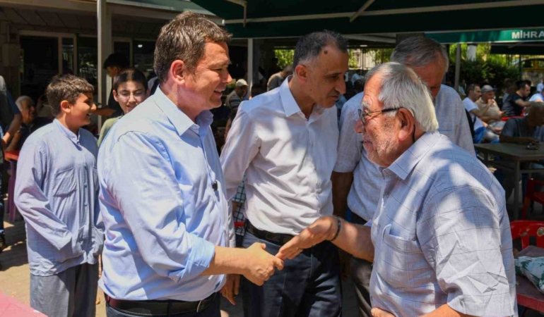 baskan-aydin-vatandaslarla-sahada-omuz-omuza-CuOKAQuK.jpg