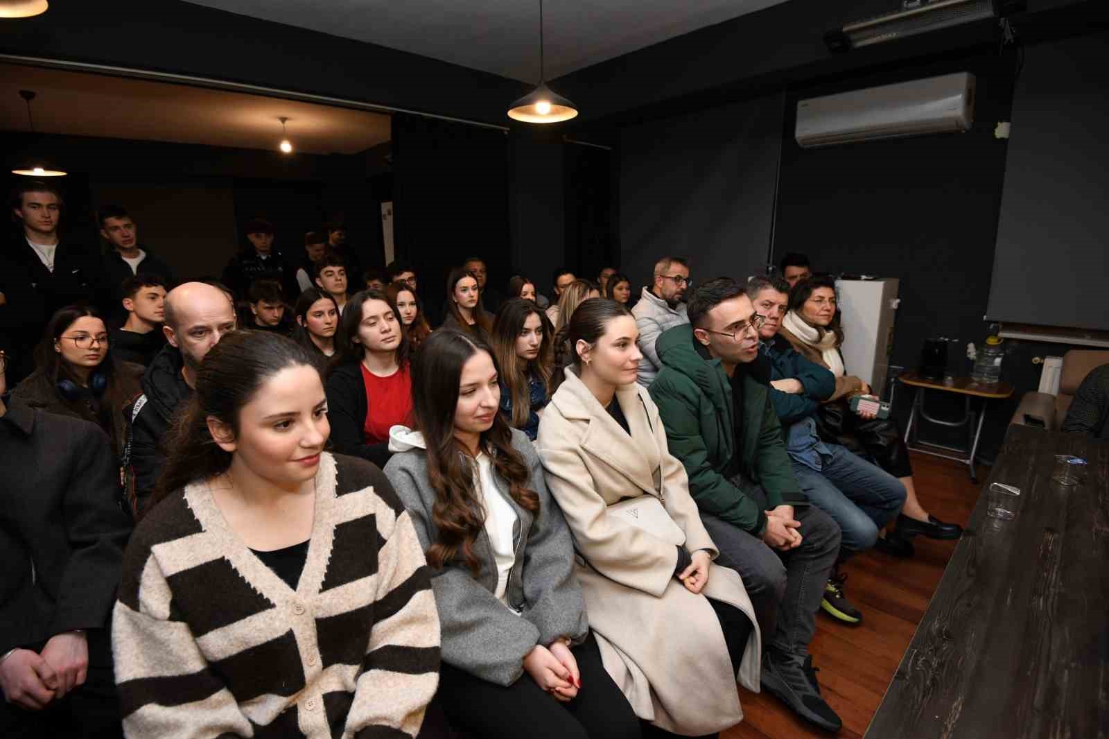 baskan aydindan genclere destek 3 zOHmL1OV