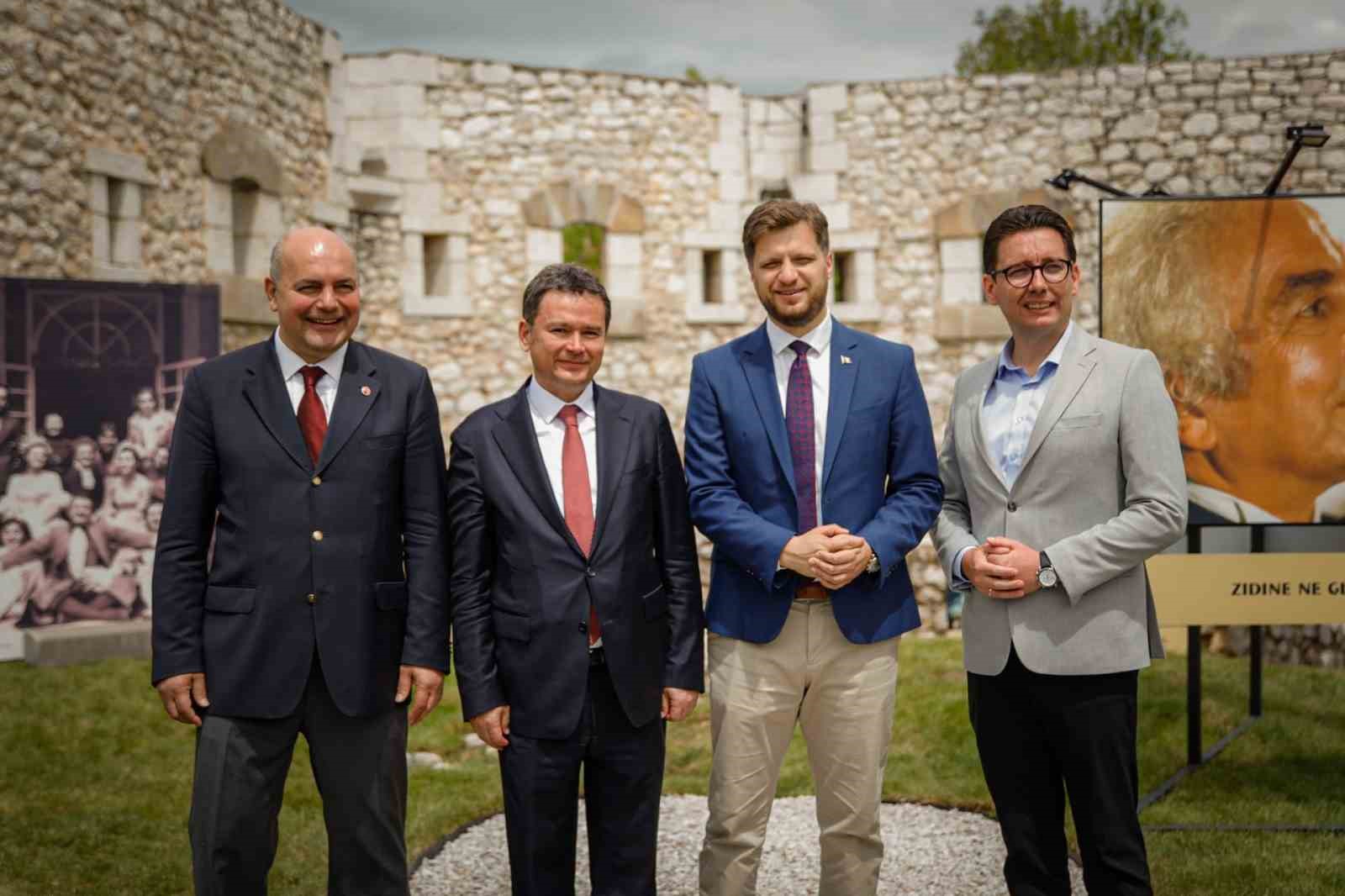 baskan aydindan saraybosnada anlamli temas 4 Ls97tmuN