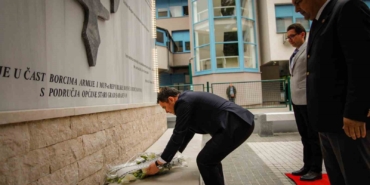 baskan-aydindan-saraybosnada-anlamli-temas-Sv6d1WPQ.jpg