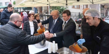 baskan-aydinin-cuma-duragi-muradiye-mahallesi-oldu-2dkfienJ.jpg