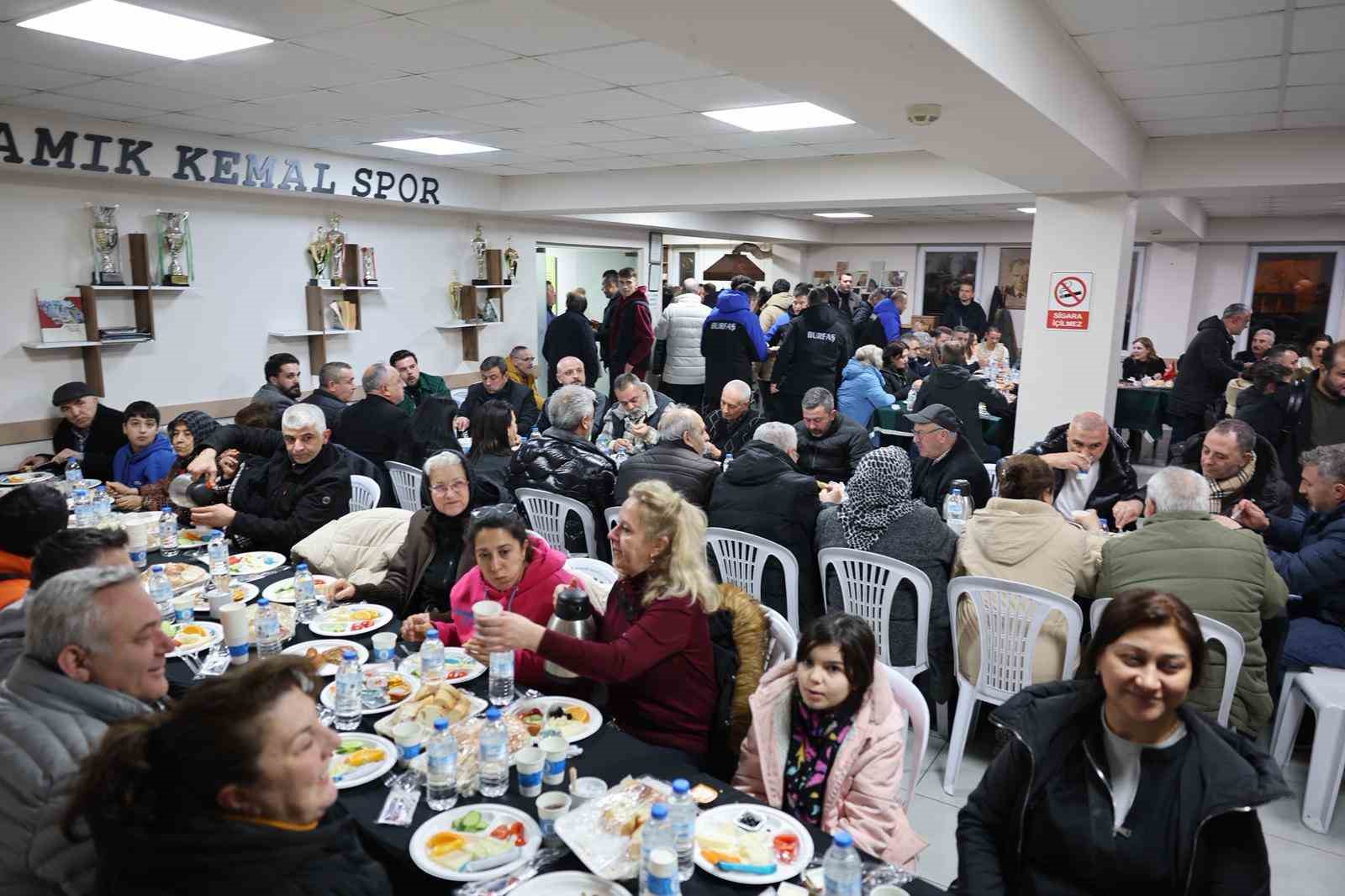 baskan bozbey ile sahurda asirlik gelenek 4 hrw8iPuA