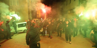 baskan-bozbey-ile-sahurda-asirlik-gelenek-gaLRfP2E.jpg